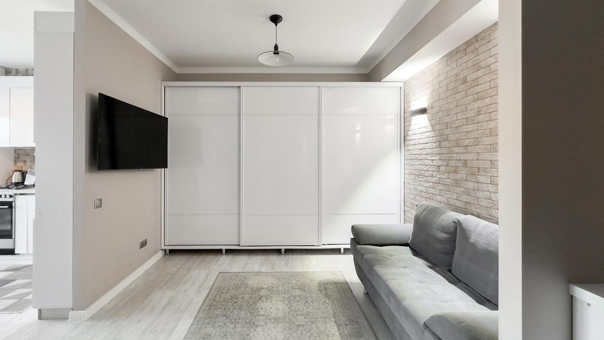 Blue Sky New Apartments In The Center 키시나우 외부 사진