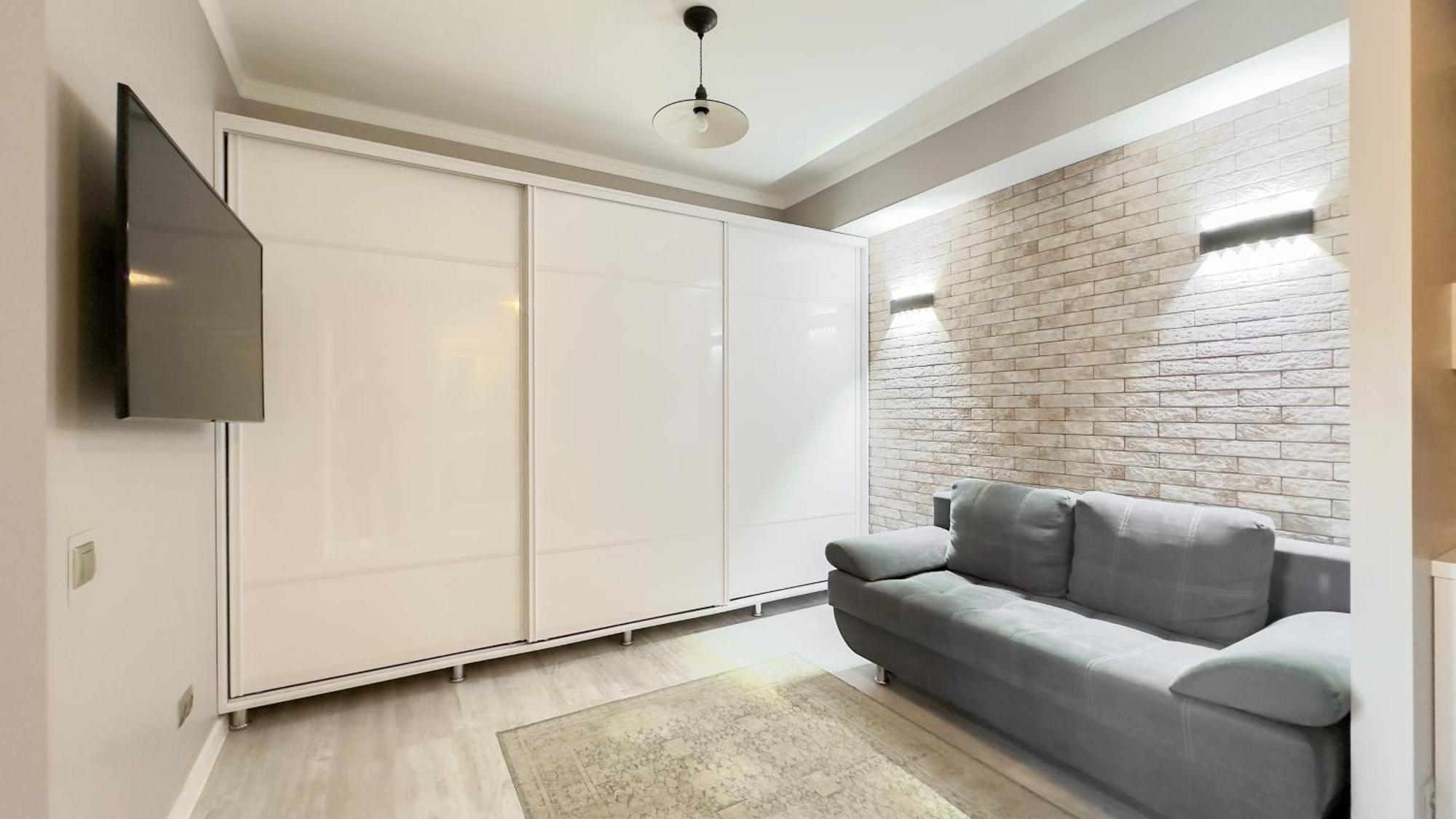 Blue Sky New Apartments In The Center 키시나우 외부 사진